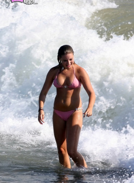 Candid bikini girls in the water