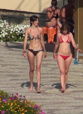 Candid girls walking in bikini