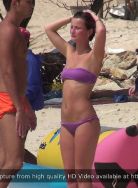 Sexy candid girls in bikini at the beach