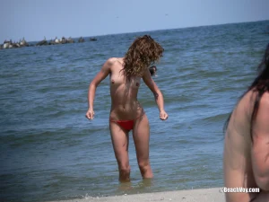 09-orange-black-bikini-013