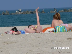 11-yellow-bikini-001