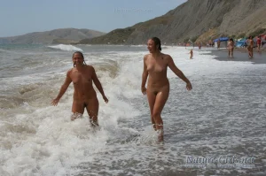 06-100723-009-img_7998