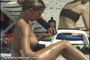 26-nude-girl-beach-movies-161