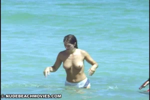 31-nude-girl-beach-movies-178
